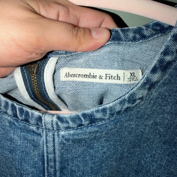 Abercrombie & Fitch Vintage Wash Denim Mini Dress - Medium Blue - Picture 3 of 3